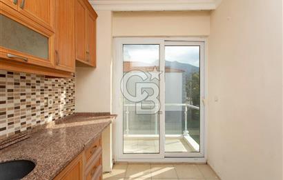 Yenifoça Ana Cadde Üzeri Merkezi Konumda 3+1 Satılık Daire