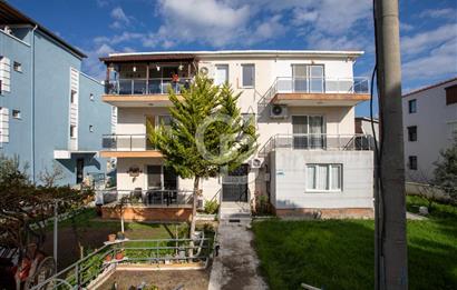 Yenifoça Ana Cadde Üzeri Merkezi Konumda 3+1 Satılık Daire