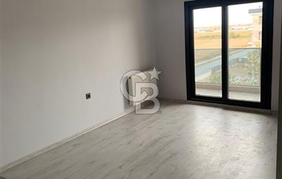 Menemen Seyrek'te Merkezi Konumda Otoparklı 1+1 Satılık Daire