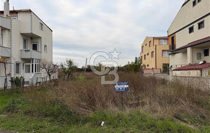 LAPSEKİ ÇARDAK’TA BOĞAZ GÖREN UYGUN FİYATLI VİLLA ARSASI