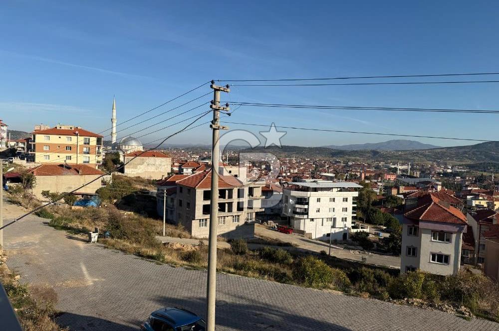 MANİSA KULA DA YENİ BİNADA ŞEHİR MANZARALI D.GAZLI SATILIK DAİRE