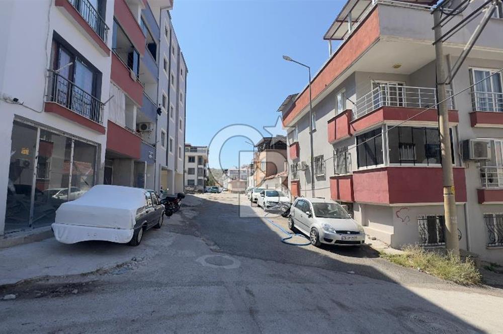 DİKİLİ SALİMBEY MAHALLESİ'NDE SATILIK 2+1 DAİRE