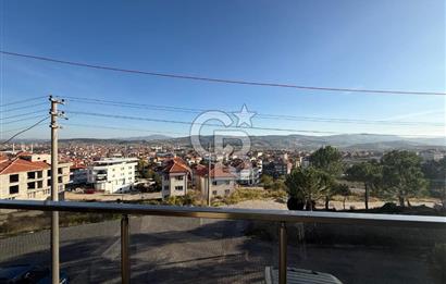MANİSA KULA DA YENİ BİNADA ŞEHİR MANZARALI D.GAZLI SATILIK DAİRE