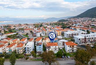 Yenifoça Ana Cadde Üzeri Merkezi Konumda 3+1 Satılık Daire - 7 - 320476