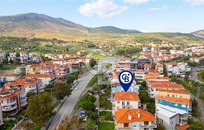 Yenifoça Ana Cadde Üzeri Merkezi Konumda 3+1 Satılık Daire