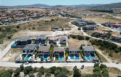 REİSDERENİN GÖZDESİ 6+1 MÜSTAKİL YENİ VİLLA