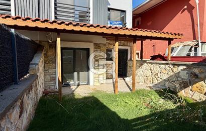 Foça Bağarası Kazım Dirik Mah. Satılık 2+1 Dubleks