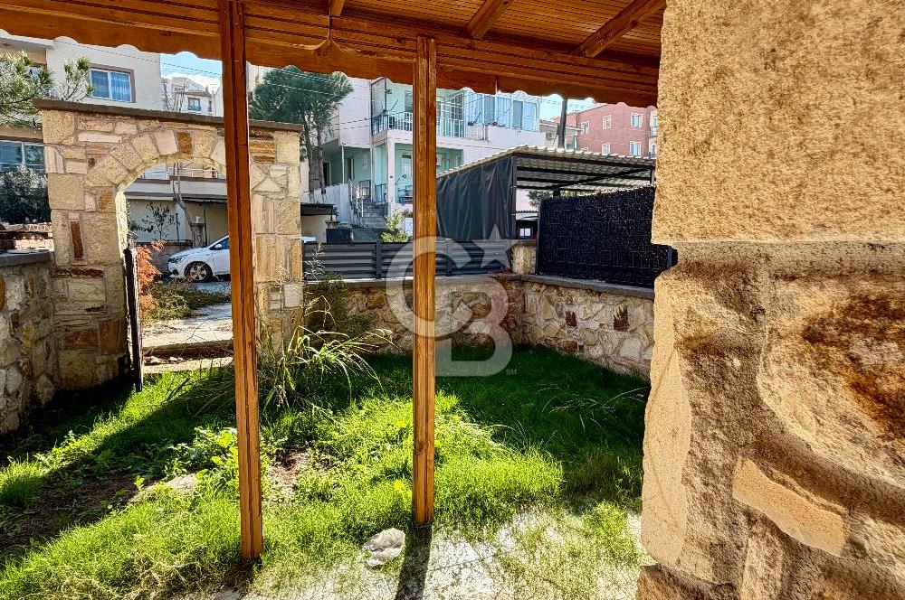 Foça Bağarası Kazım Dirik Mah. Satılık 2+1 Dubleks