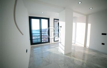 Bodrum Adabükü'nde Bahçeli ve Sıfır Tripleks Villa