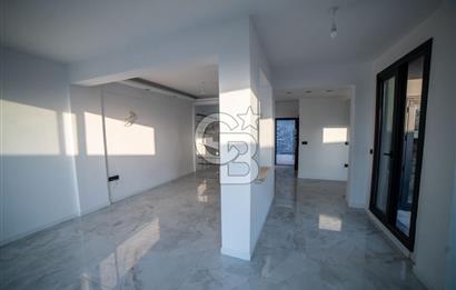 Bodrum Adabükü'nde Bahçeli ve Sıfır Tripleks Villa