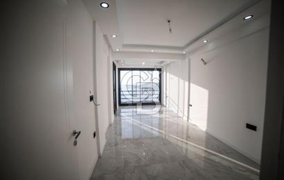 Bodrum Adabükü'nde Bahçeli ve Sıfır Tripleks Villa