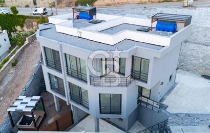 Bodrum Adabükü'nde Bahçeli ve Sıfır Tripleks Villa