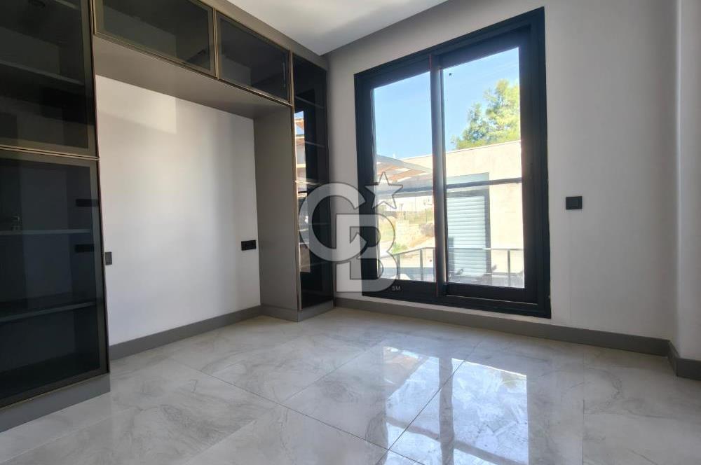 Bodrum Gümüşlük Satılık Müstakil 4+2 Havuzlu Villa