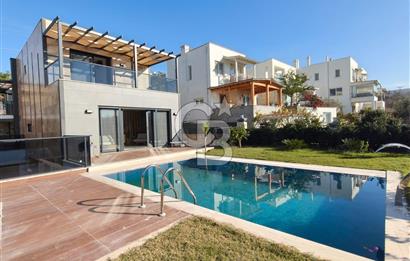 Bodrum Gümüşlük Satılık Müstakil 4+2 Havuzlu Villa