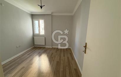 BORNOVA EVKA 4 te 2+1 TADİLATLI KİRALIK DAİRE 