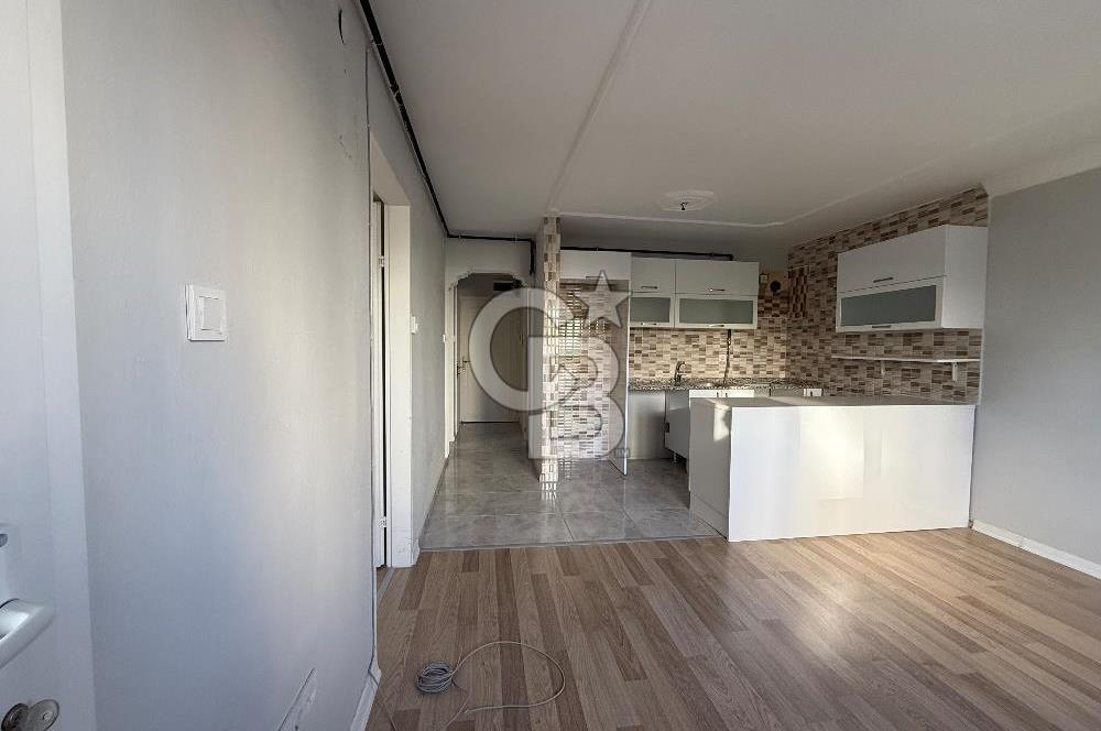 BORNOVA EVKA 4 te 2+1 TADİLATLI KİRALIK DAİRE 
