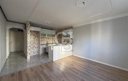 BORNOVA EVKA 4 te 2+1 TADİLATLI KİRALIK DAİRE 