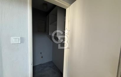 BORNOVA EVKA 4 te 2+1 TADİLATLI KİRALIK DAİRE 