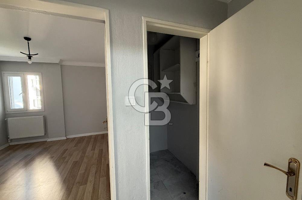 BORNOVA EVKA 4 te 2+1 TADİLATLI KİRALIK DAİRE 
