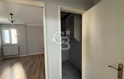 BORNOVA EVKA 4 te 2+1 TADİLATLI KİRALIK DAİRE 