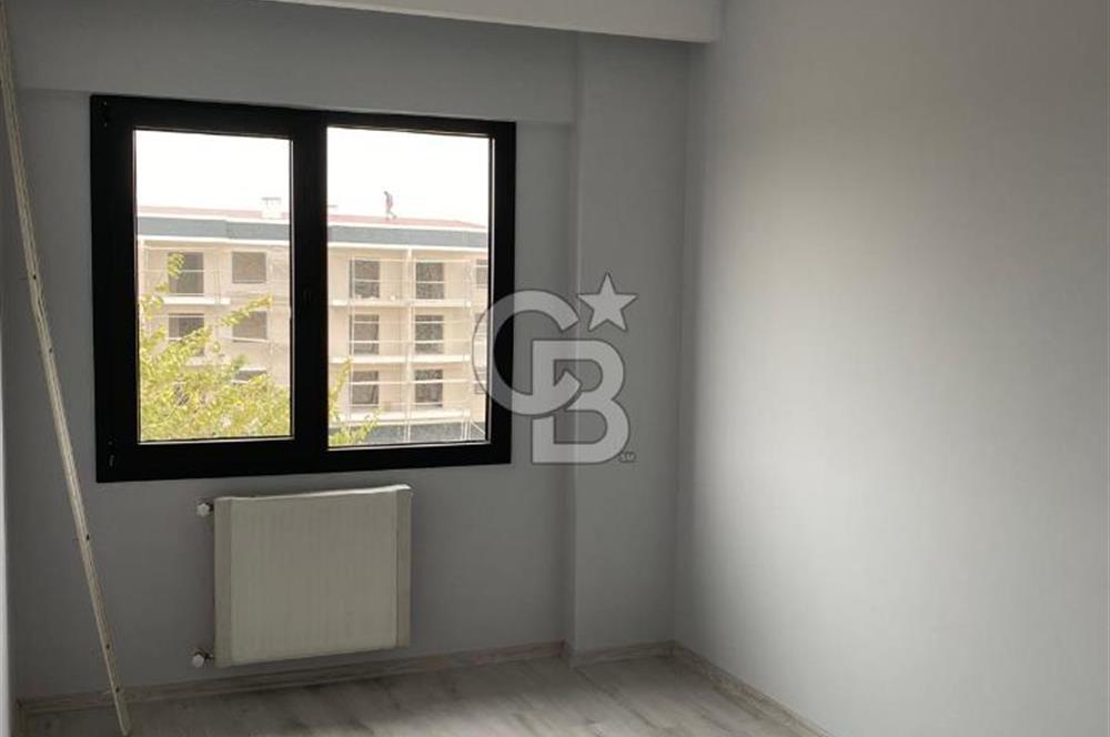 Menemen Seyrek'te Merkezi Konumda Otoparklı 1+1 Satılık Daire