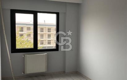 Menemen Seyrek'te Merkezi Konumda Otoparklı 1+1 Satılık Daire