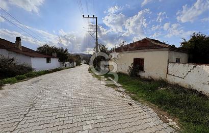 İzmir Tire Ayaklıkırında 1.742 m² Arsa