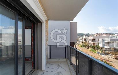 Yenifoça Mustafa Kemal Atatürk Mah. Satılık 4+1 Villa