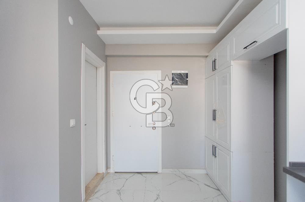 Yenifoça Mustafa Kemal Atatürk Mah. Satılık 4+1 Villa