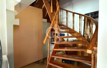 Güzelbahçe Siteler’de Havuzlu Sitede, Denize Yakın Villa