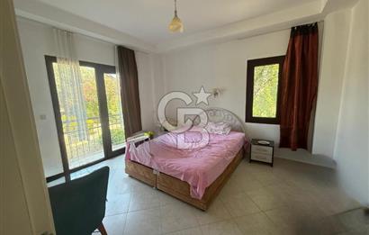 Kuşadası Olivia Sitesinde Doğa İçinde Müstakil Havuzlu Villa