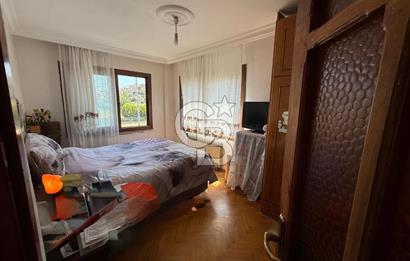 Güzelbahçe Siteler’de Havuzlu Sitede, Denize Yakın Villa