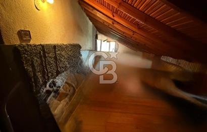 Güzelbahçe Siteler’de Havuzlu Sitede, Denize Yakın Villa