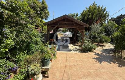 Güzelbahçe Siteler’de Havuzlu Sitede, Denize Yakın Villa