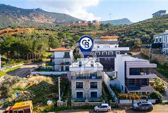 Yenifoça Mustafa Kemal Atatürk Mah. Satılık 4+1 Villa - 4 - 320507