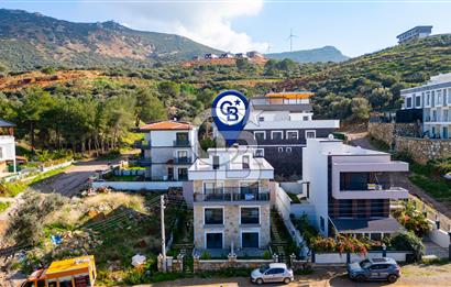 Yenifoça Mustafa Kemal Atatürk Mah. Satılık 4+1 Villa