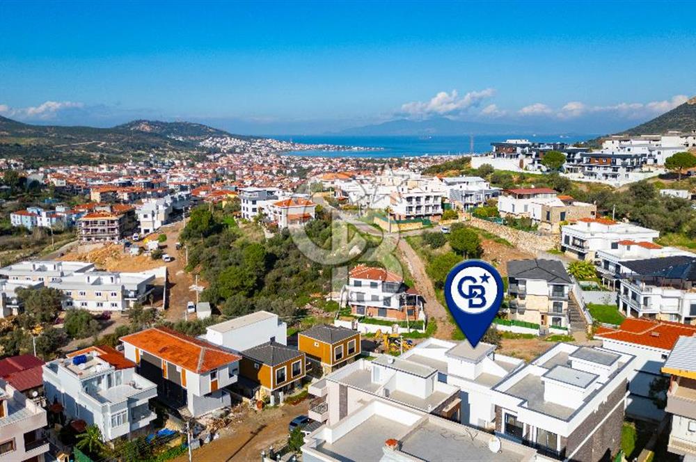 Yenifoça Mustafa Kemal Atatürk Mah. Satılık 4+1 Villa