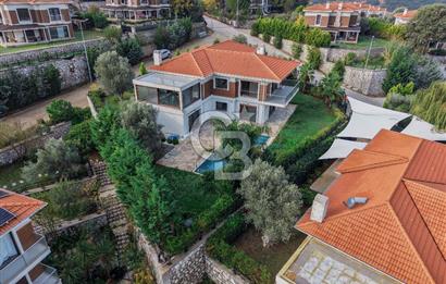 Güzelbahçe Çamlı 5+2 Satılık Havuzlu Villa