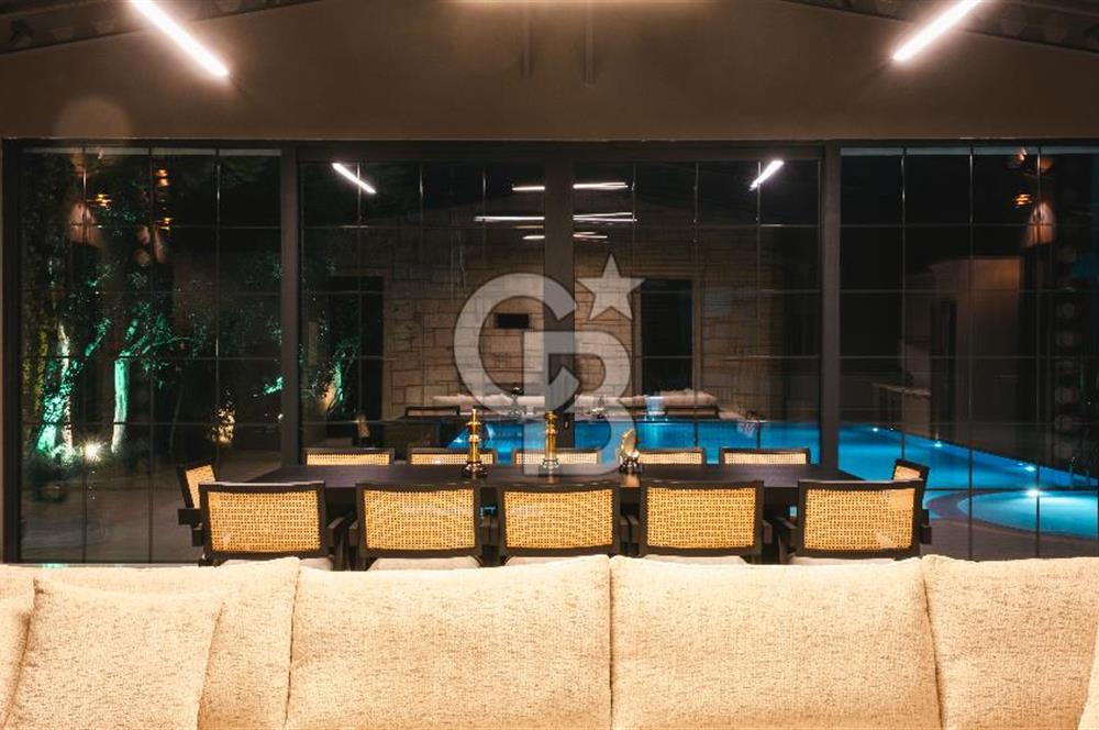 URLA'NIN İNCİSİ 4.000 M2 ULTRA LÜKS MALİKANE