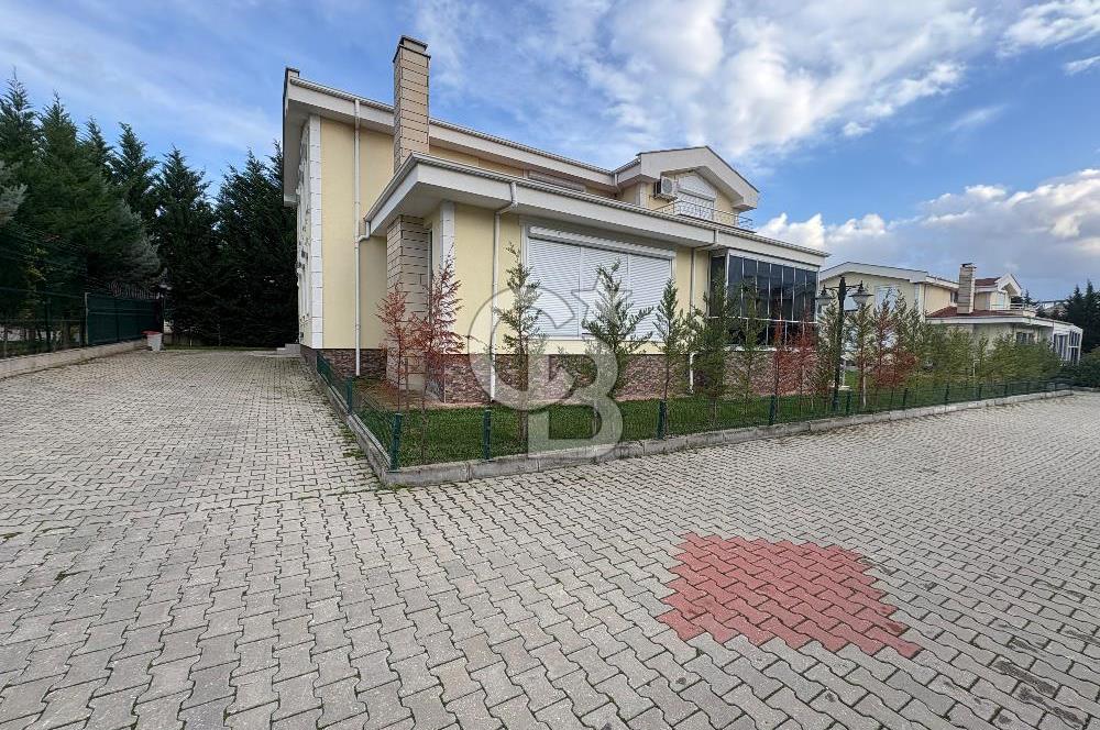 Edirne Merkez Milas Evleri Çok Kullanışlı ve Lüks Satılık Villa
