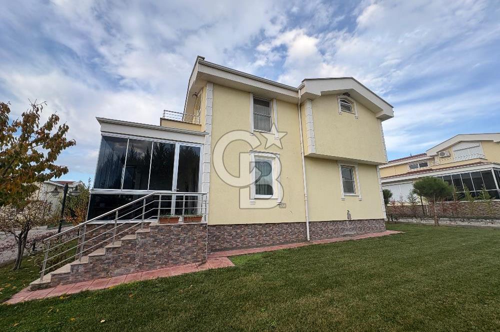 Edirne Merkez Milas Evleri Çok Kullanışlı ve Lüks Satılık Villa