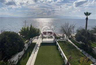 DENİZE SIFIR MUHTEŞEM BAHÇELİ SATILIK VİLLA - 4 - 320488