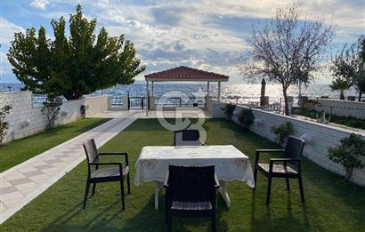 DENİZE SIFIR MUHTEŞEM BAHÇELİ SATILIK VİLLA