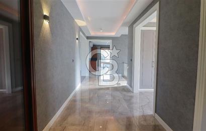 Güzelbahçe Çamlı 5+2 Satılık Havuzlu Villa