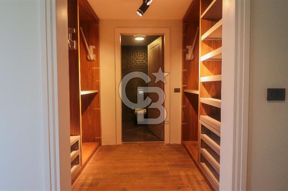 Güzelbahçe Çamlı 5+2 Satılık Havuzlu Villa