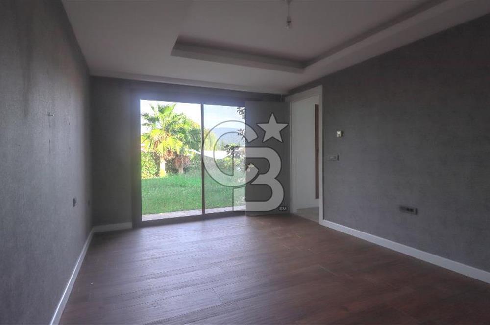 Güzelbahçe Çamlı 5+2 Satılık Havuzlu Villa