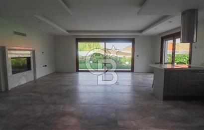 Güzelbahçe Çamlı 5+2 Satılık Havuzlu Villa