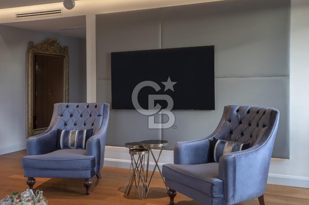 ÇEKMEKÖY MAYAVERA SİTESİNDE SATILIK TRİPLEKS VİLLA