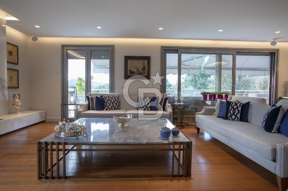 ÇEKMEKÖY MAYAVERA SİTESİNDE SATILIK TRİPLEKS VİLLA