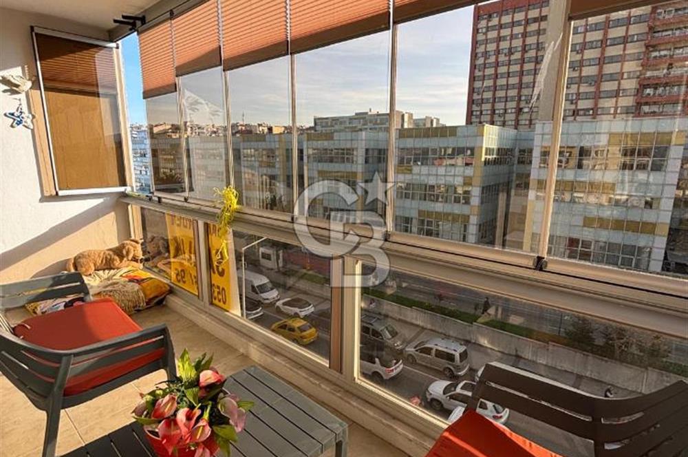  BASIN SİTESİ'NDE YENİLENMİŞ, DENİZ MANZARALI LÜKS DAİRE